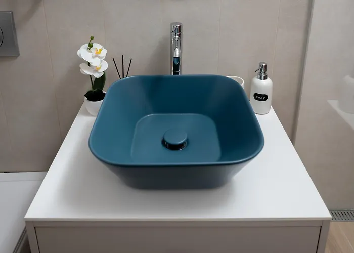 Guest By Manga * スボティツァ